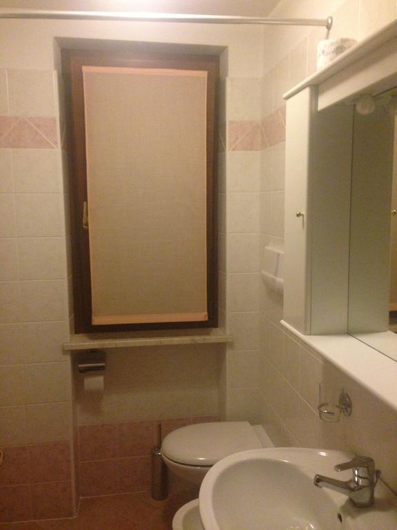 Hotel Scandola Bosco Chiesanuova Bagian luar foto