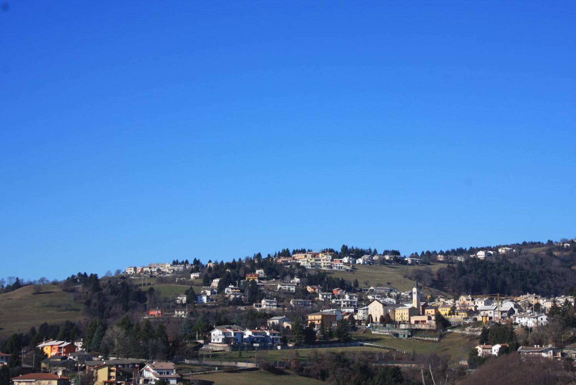 Hotel Scandola Bosco Chiesanuova Bagian luar foto